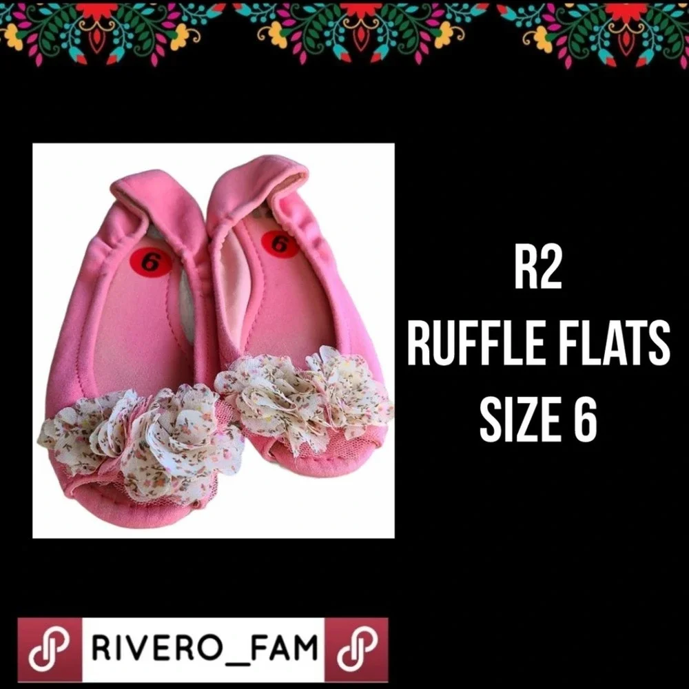 R2 | FLORAL DETAIL FLATS - Picture 1 of 10